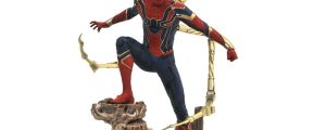 Figura diorama Iron Spiderman Avengers Infinity War Marvel 23cm