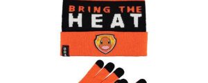 Set gorro y guantes Charmander Pokemon