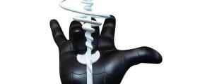Estatua Heroic Hands Spiderman Marvel 26cm